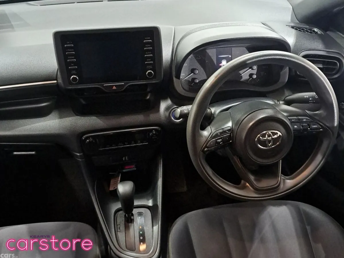 Toyota Yaris Hatchback, Petrol Hybrid, 2021, Grey