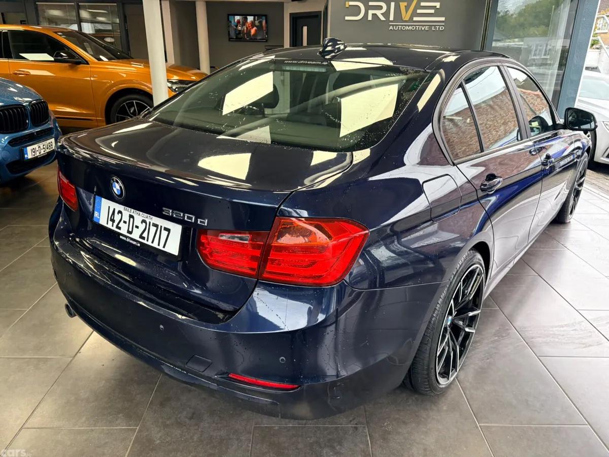 BMW 3-Series Saloon, Diesel, 2014, Blue