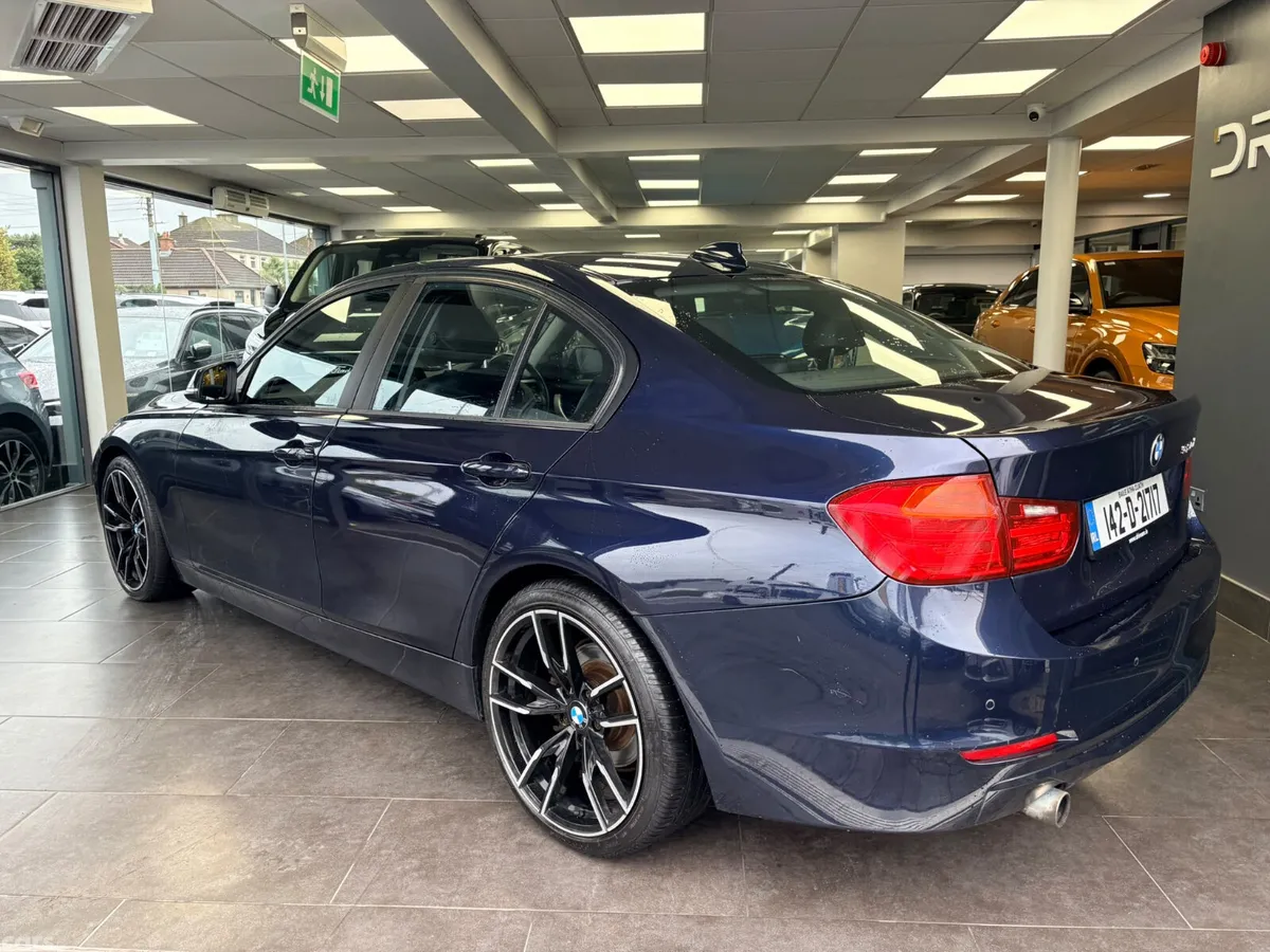 BMW 3-Series Saloon, Diesel, 2014, Blue