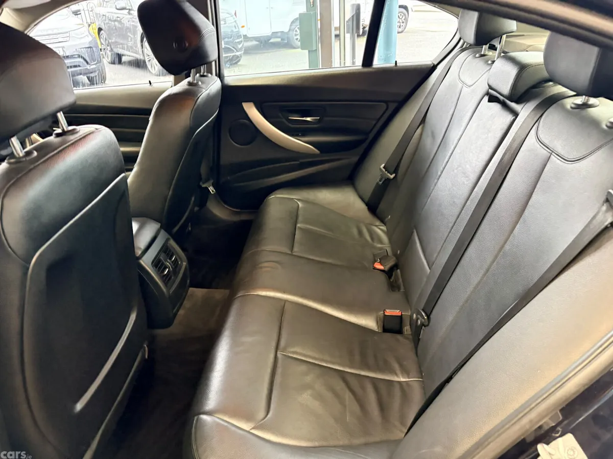BMW 3-Series Saloon, Diesel, 2014, Blue
