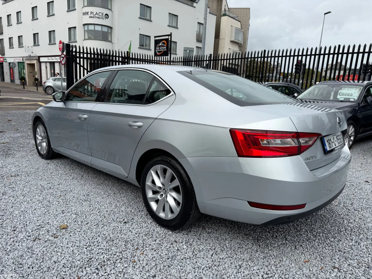 Skoda Superb Hatchback, Diesel, 2018, Silver