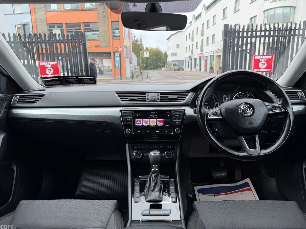 Skoda Superb Hatchback, Diesel, 2018, Silver