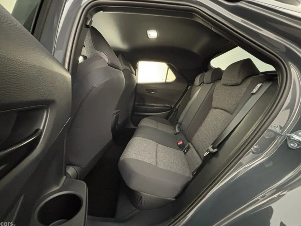 Toyota C-HR SUV, Petrol Hybrid, 2027, 