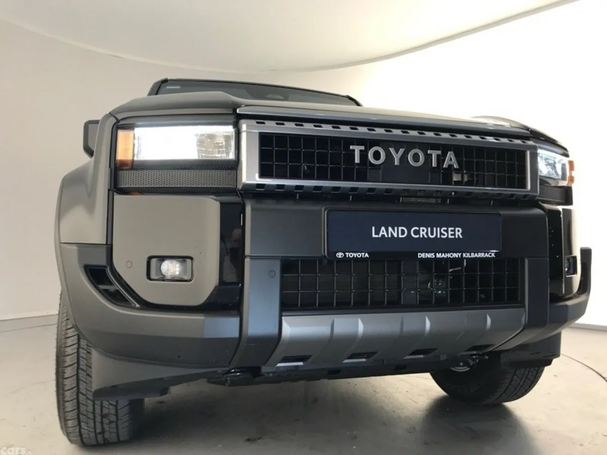 Toyota Land Cruiser SUV, 2027, Black