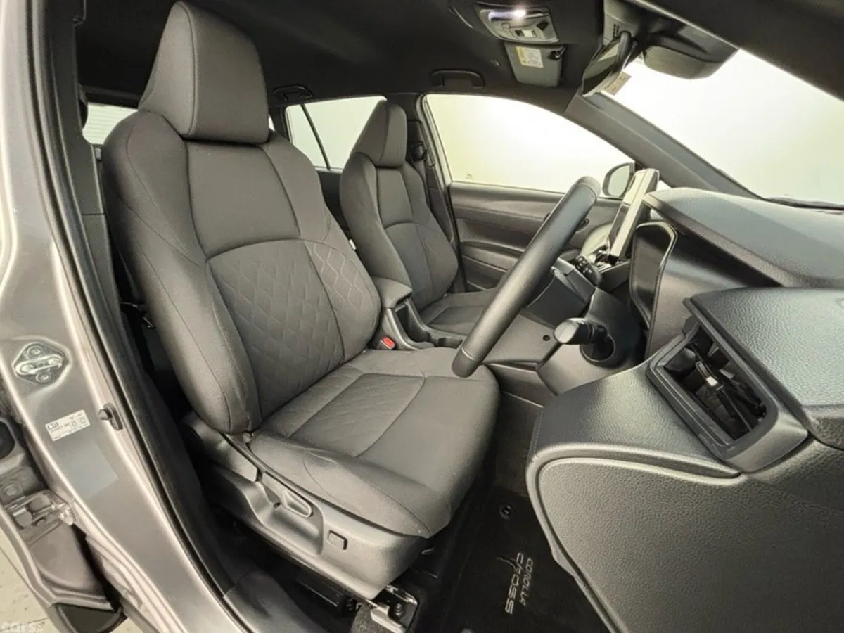 Toyota Corolla Cross SUV, 2027, Silver