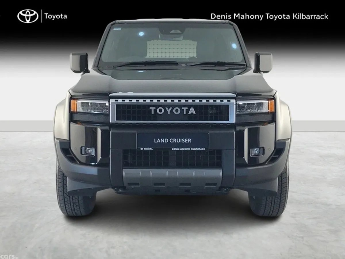 Toyota Land Cruiser SUV, 2027, Black