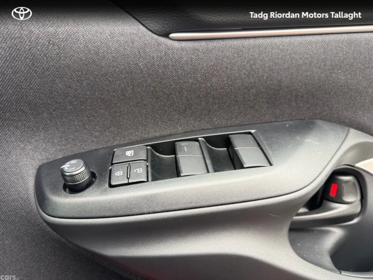 Toyota Yaris Hatchback, Petrol Hybrid, 2026, Red