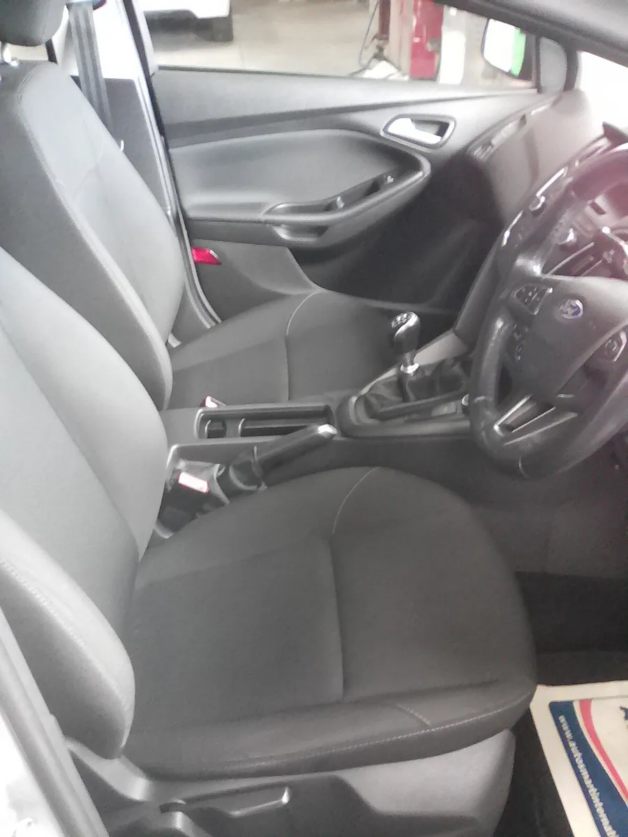 Ford Focus Hatchback, Diesel, 2015, Silver