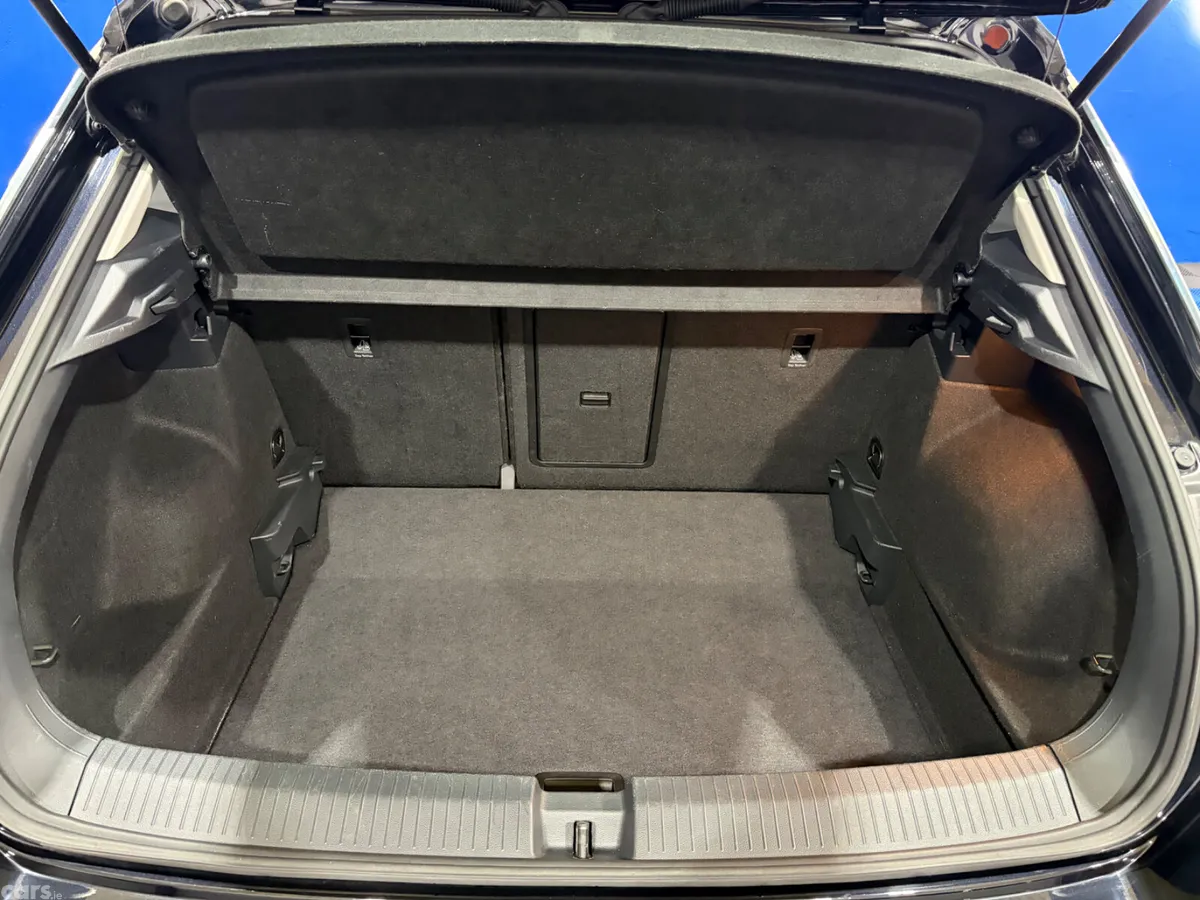 Volkswagen T-Roc SUV, Diesel, 2023, Black