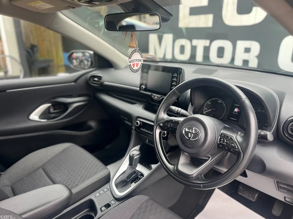 Toyota Yaris Hatchback, Petrol Hybrid, 2023, Grey