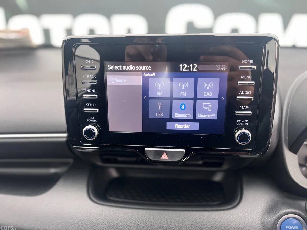 Toyota Yaris Hatchback, Petrol Hybrid, 2023, Grey