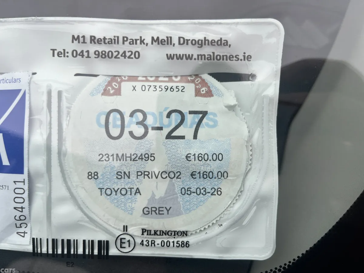 Toyota Yaris Hatchback, Petrol Hybrid, 2023, Grey