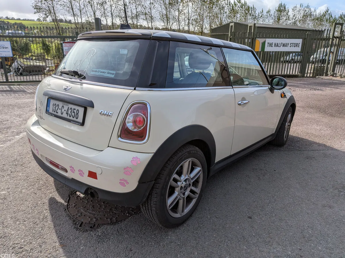 Mini One Hatchback, Petrol, 2013, White