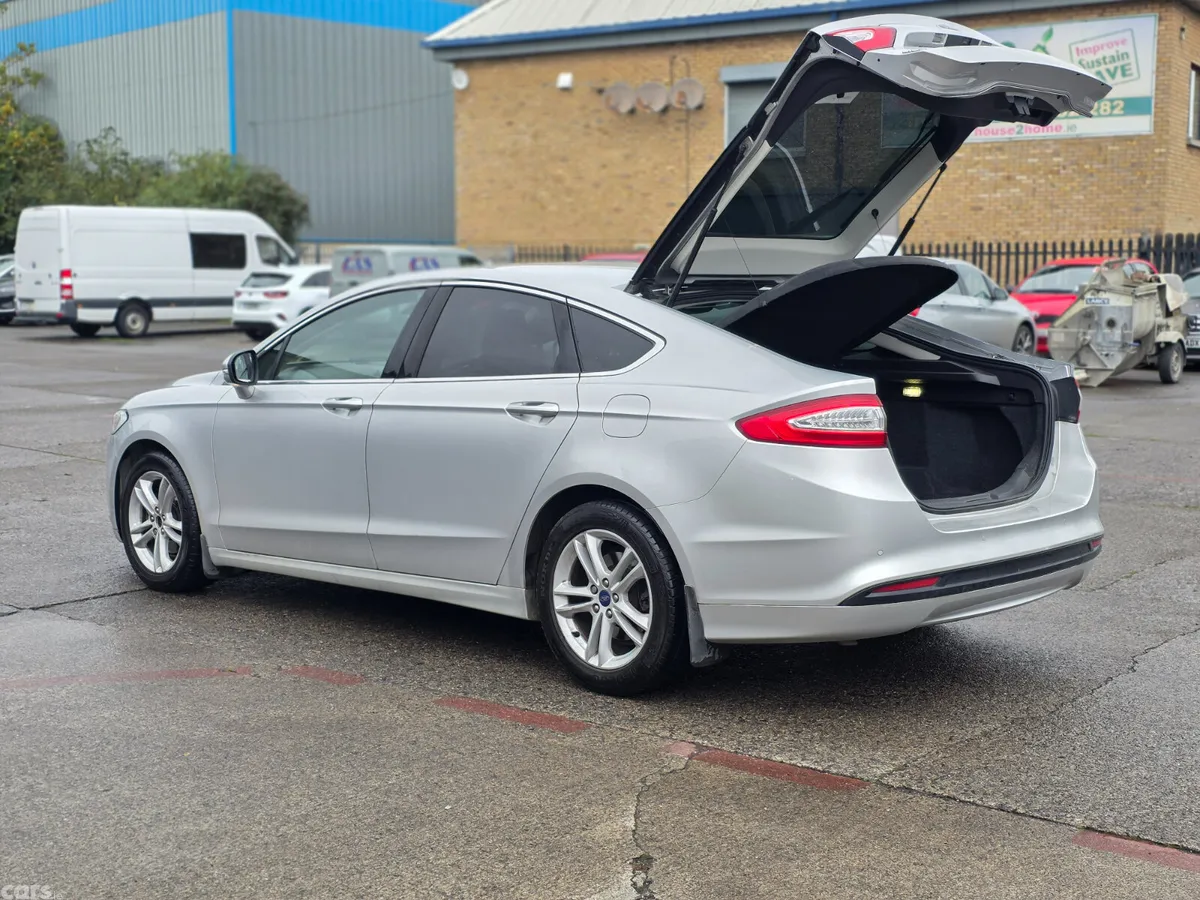 Ford Mondeo Hatchback, Diesel, 2017, Grey