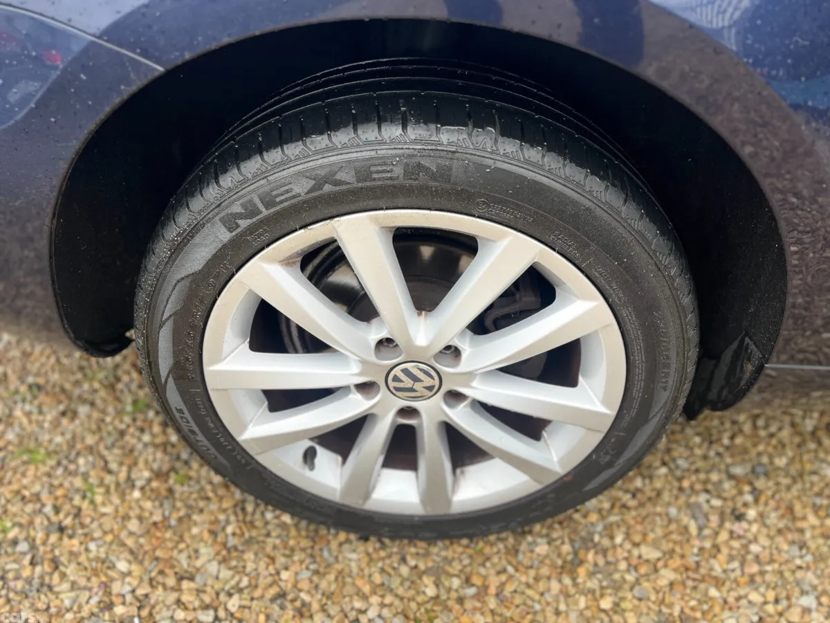 Volkswagen Passat Saloon, Diesel, 2012, Blue