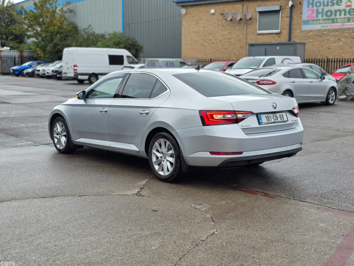 Skoda Superb Saloon, Diesel, 2018, Grey