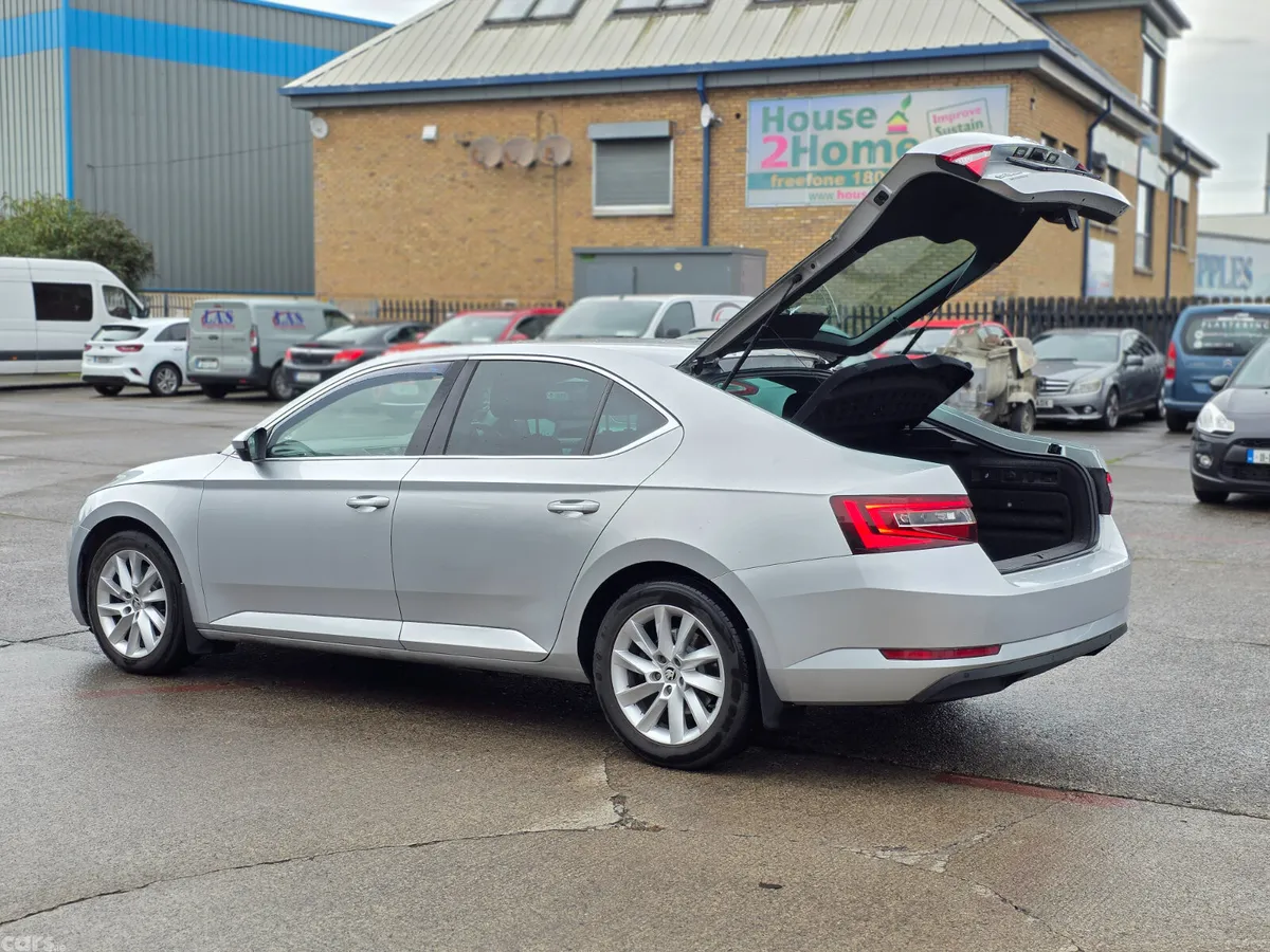 Skoda Superb Saloon, Diesel, 2018, Grey