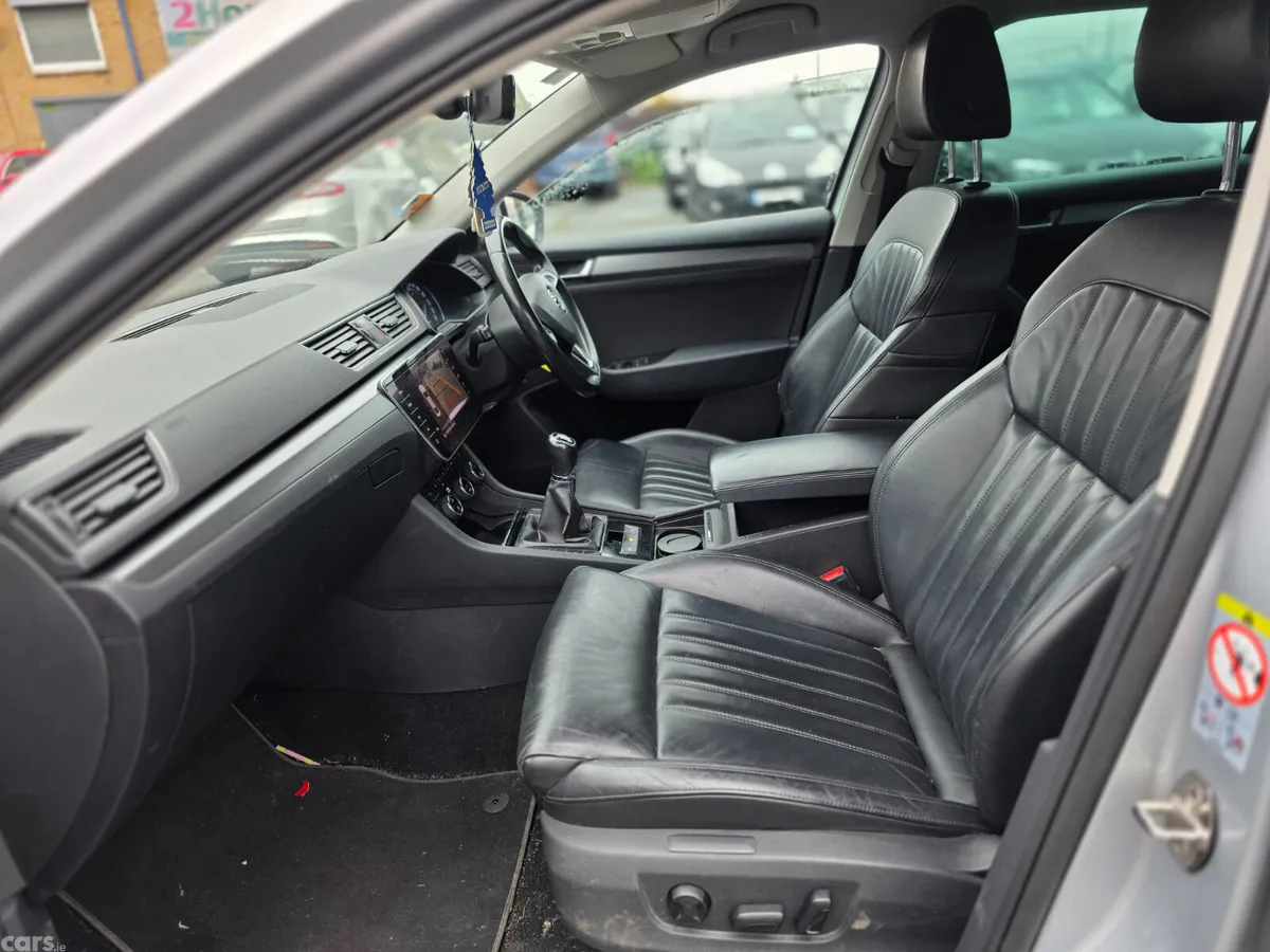 Skoda Superb Saloon, Diesel, 2018, Grey