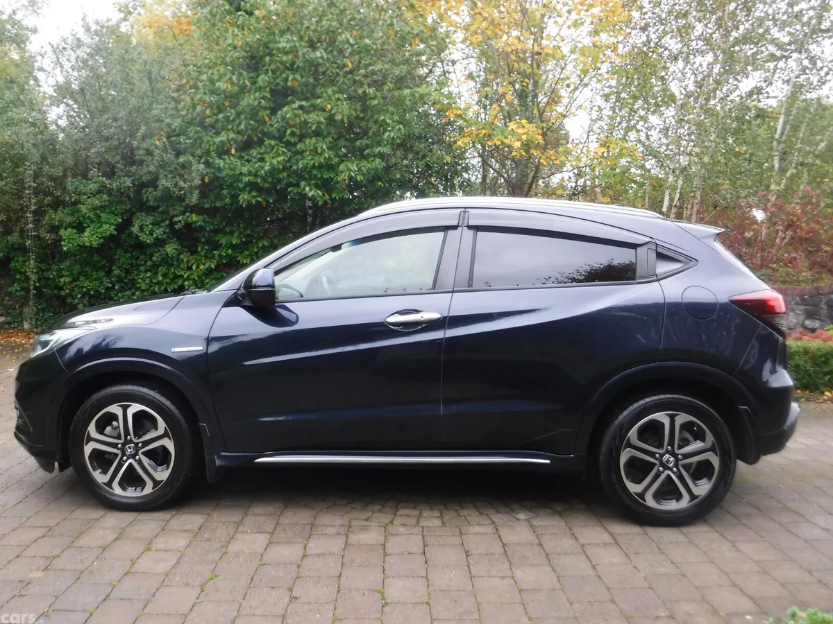 Honda Vezel SUV, Petrol Hybrid, 2018, Blue