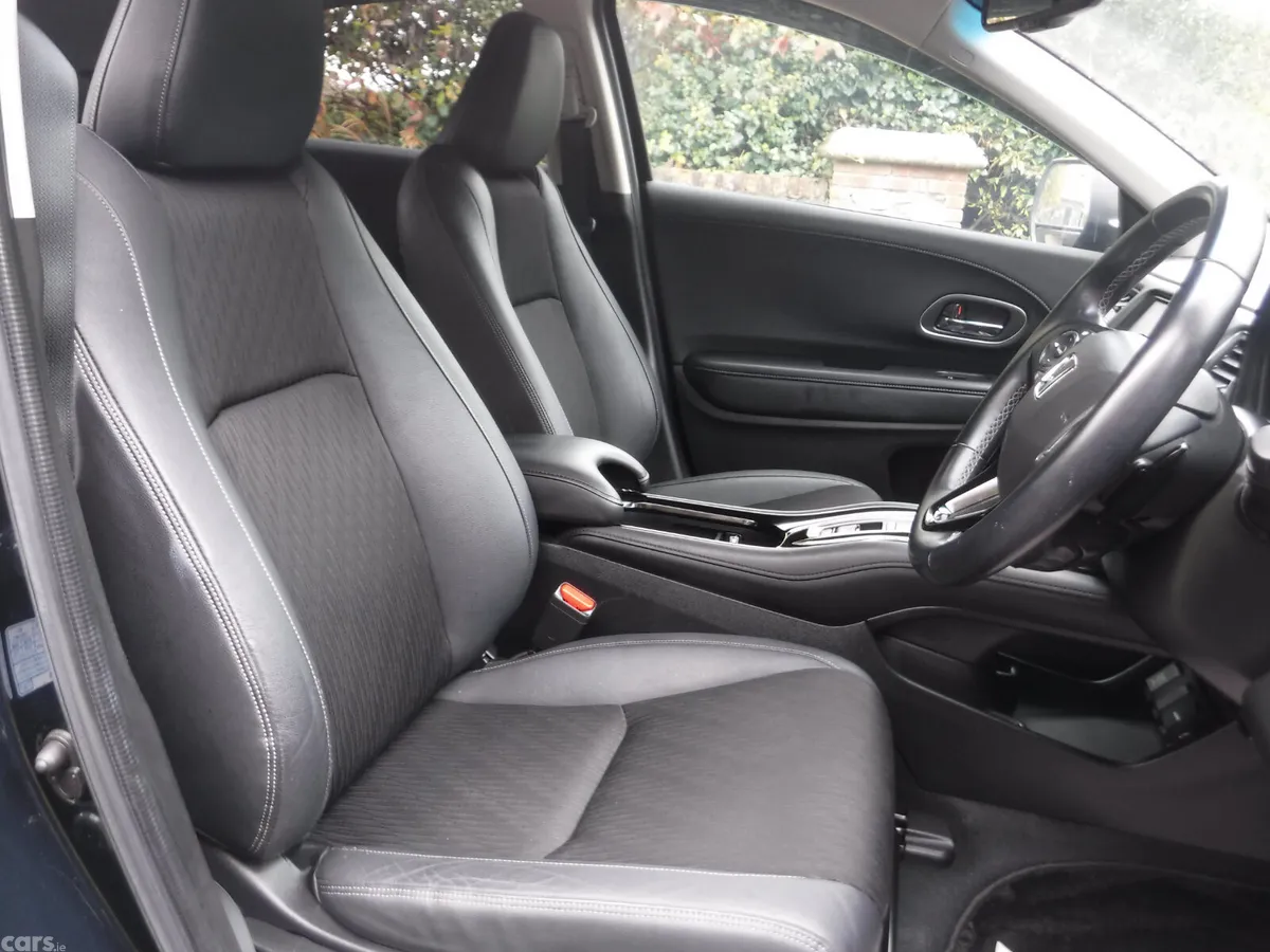Honda Vezel SUV, Petrol Hybrid, 2018, Blue