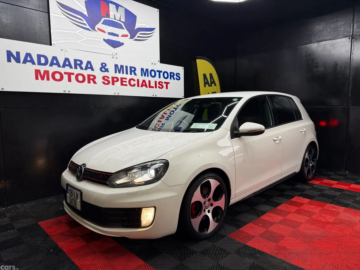 Volkswagen Golf Hatchback, Petrol, 2013, White