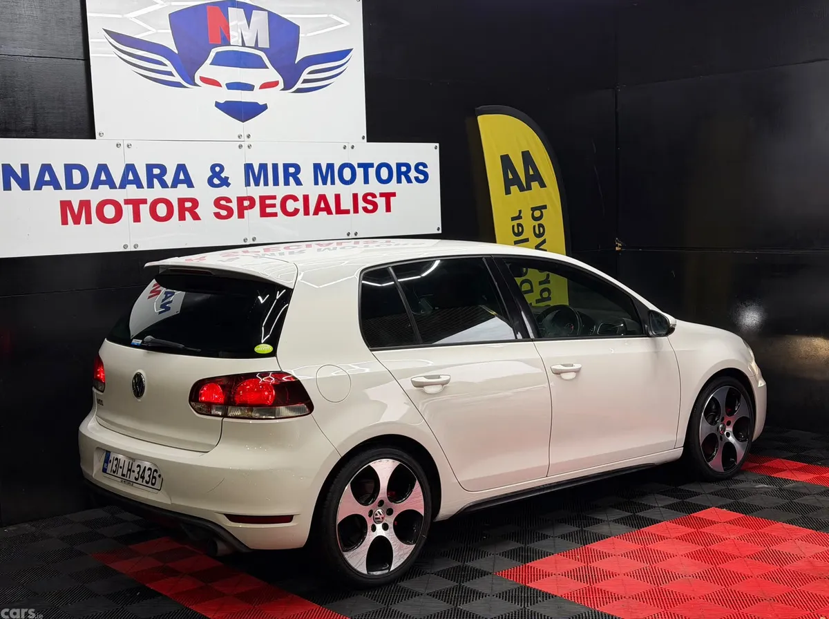 Volkswagen Golf Hatchback, Petrol, 2013, White