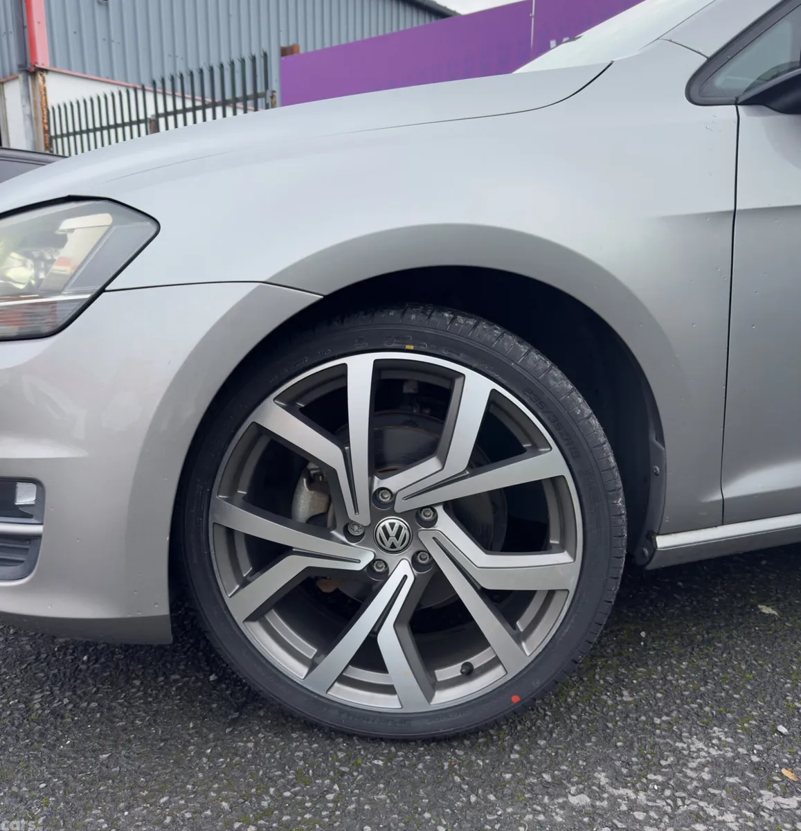 Volkswagen Golf Hatchback, Petrol, 2017, Grey