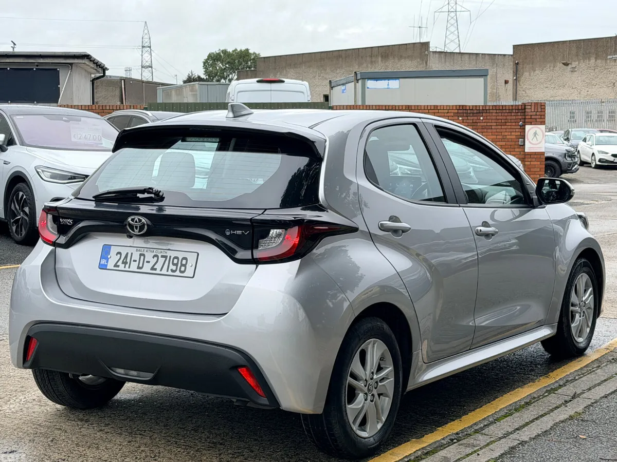 Toyota Yaris Hatchback, Petrol Hybrid, 2024, Grey