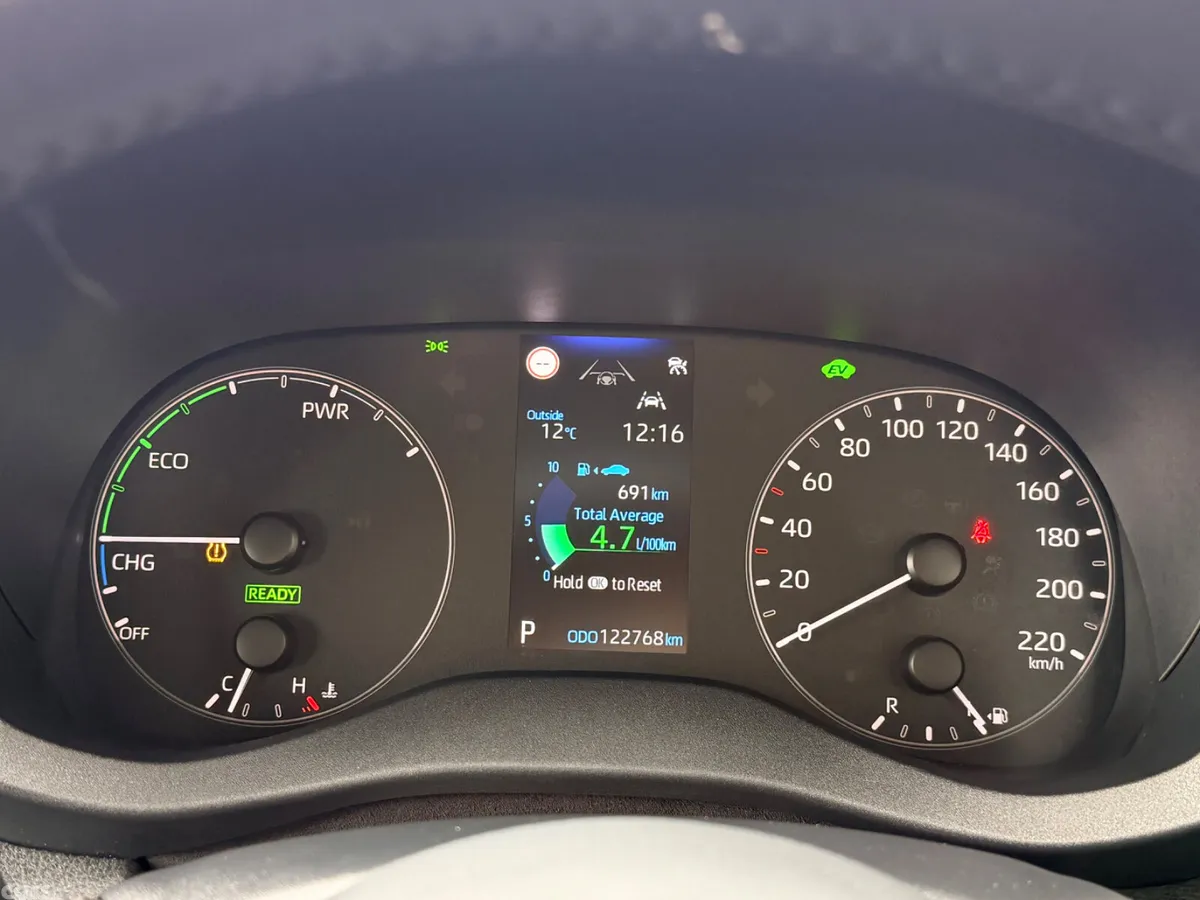 Toyota Yaris Hatchback, Petrol Hybrid, 2024, Grey