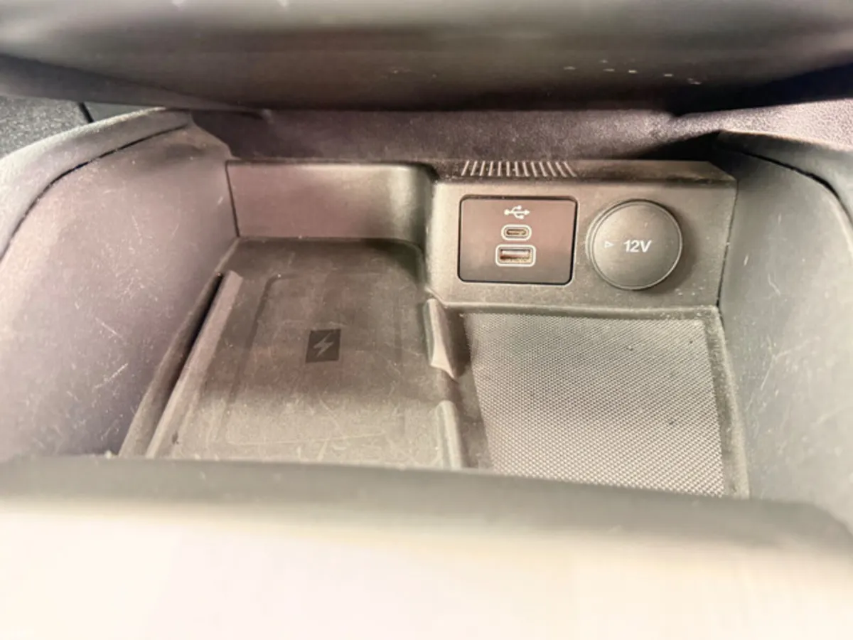 Ford Kuga MPV, Petrol Plug-in Hybrid, 2023, Grey