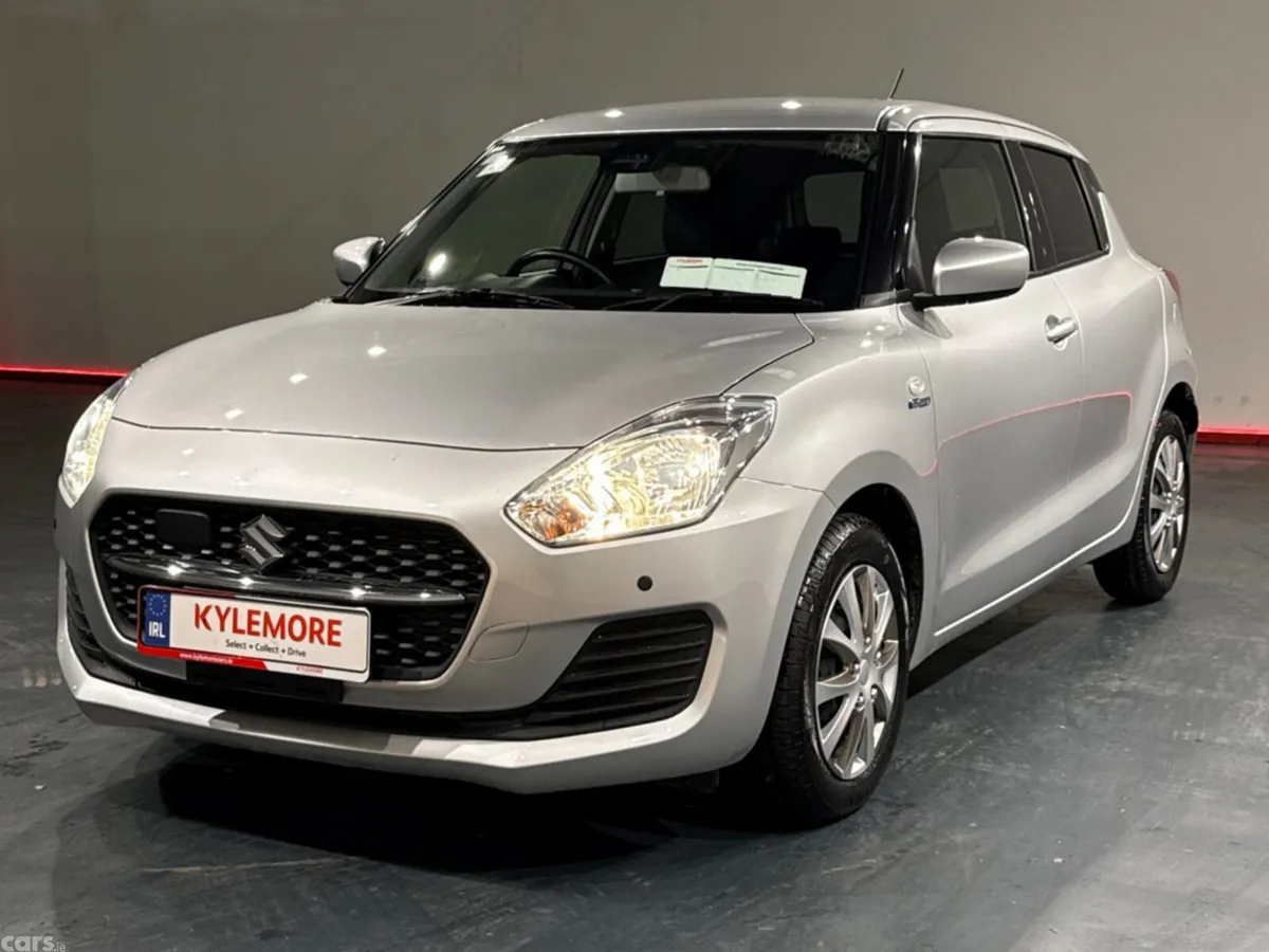 Suzuki Swift Hatchback, Petrol Hybrid, 2022, Silver