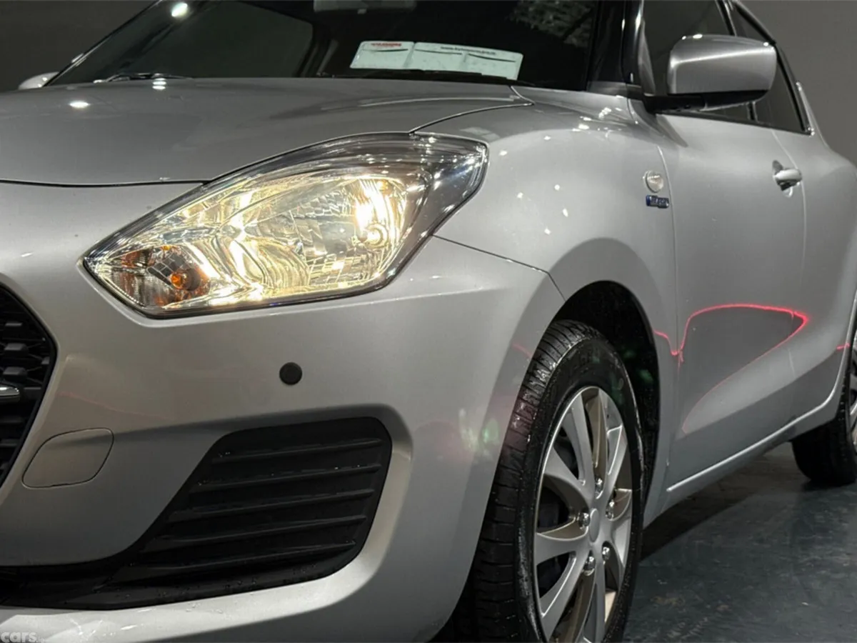 Suzuki Swift Hatchback, Petrol Hybrid, 2022, Silver