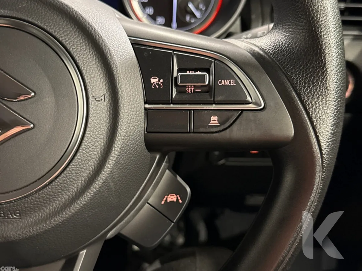 Suzuki Swift Hatchback, Petrol Hybrid, 2022, Silver