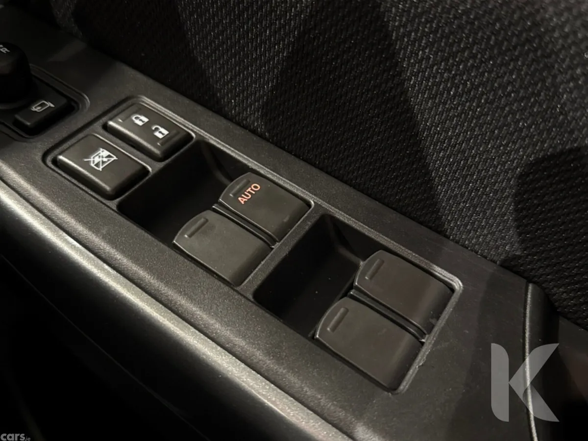 Suzuki Swift Hatchback, Petrol Hybrid, 2022, Silver