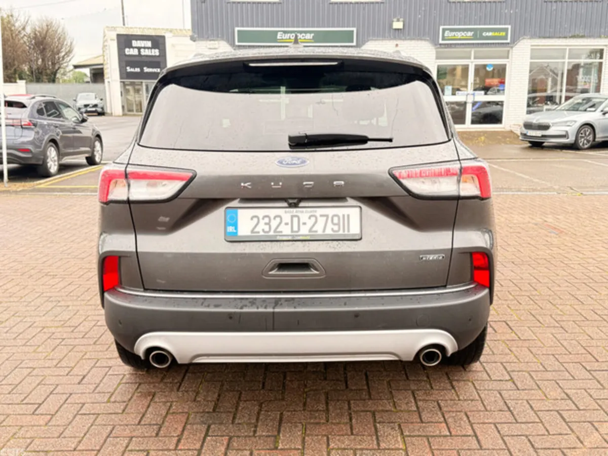 Ford Kuga MPV, Petrol Plug-in Hybrid, 2023, Grey