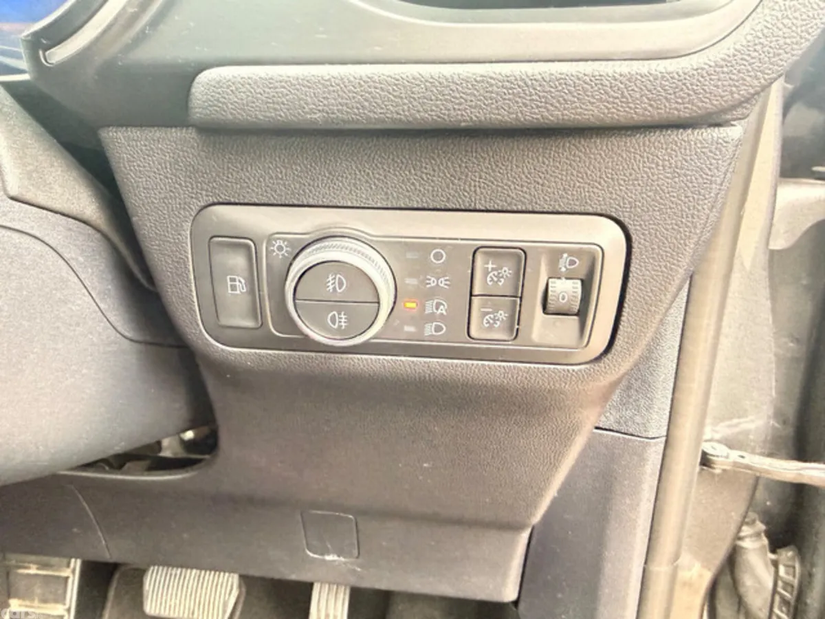 Ford Kuga MPV, Petrol Plug-in Hybrid, 2023, Grey
