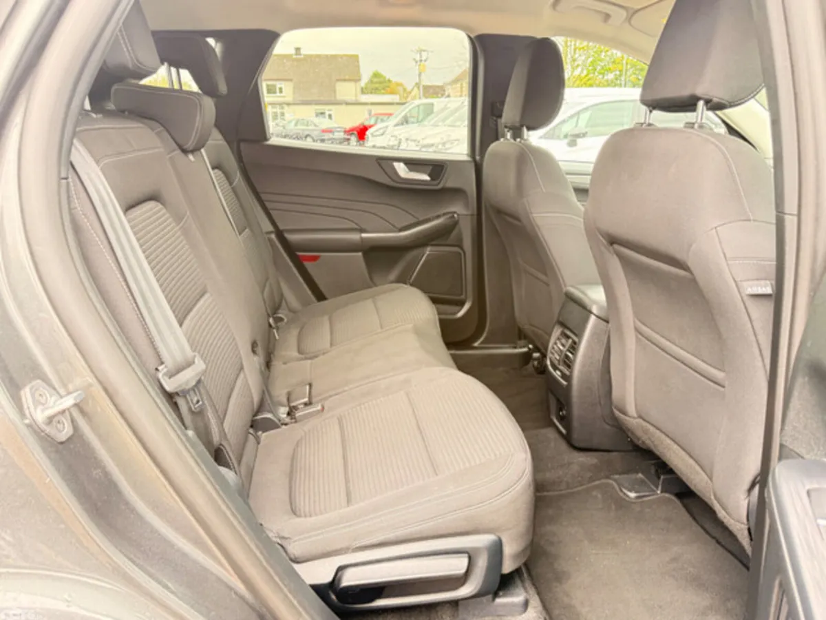 Ford Kuga MPV, Petrol Plug-in Hybrid, 2023, Grey