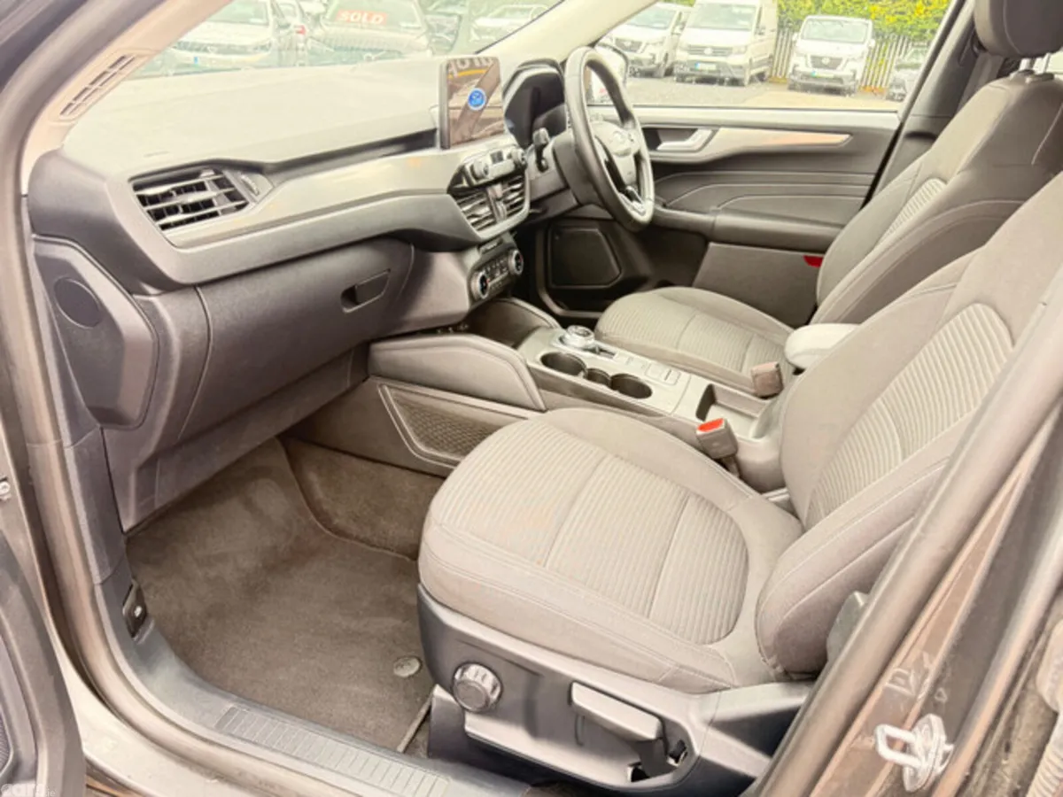 Ford Kuga MPV, Petrol Plug-in Hybrid, 2023, Grey