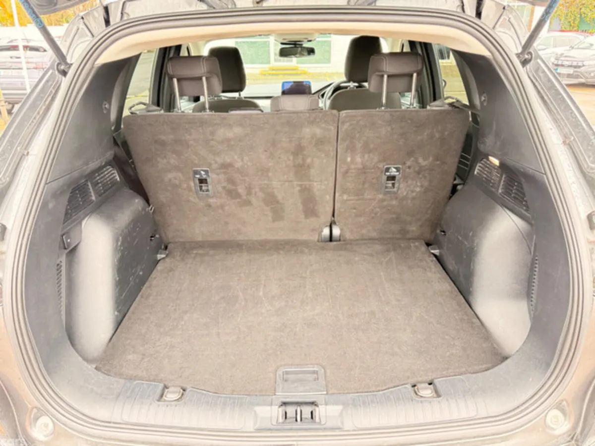 Ford Kuga MPV, Petrol Plug-in Hybrid, 2023, Grey