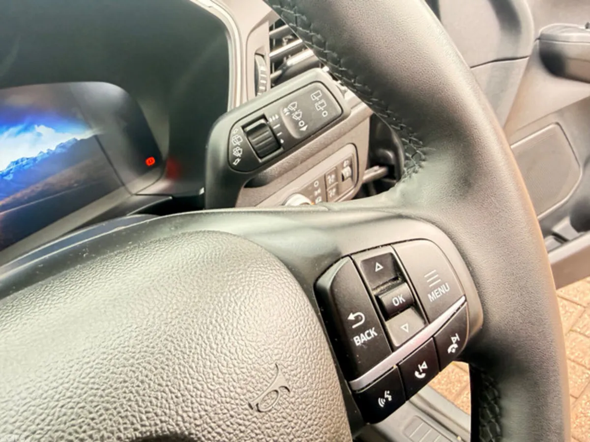 Ford Kuga MPV, Petrol Plug-in Hybrid, 2023, Grey