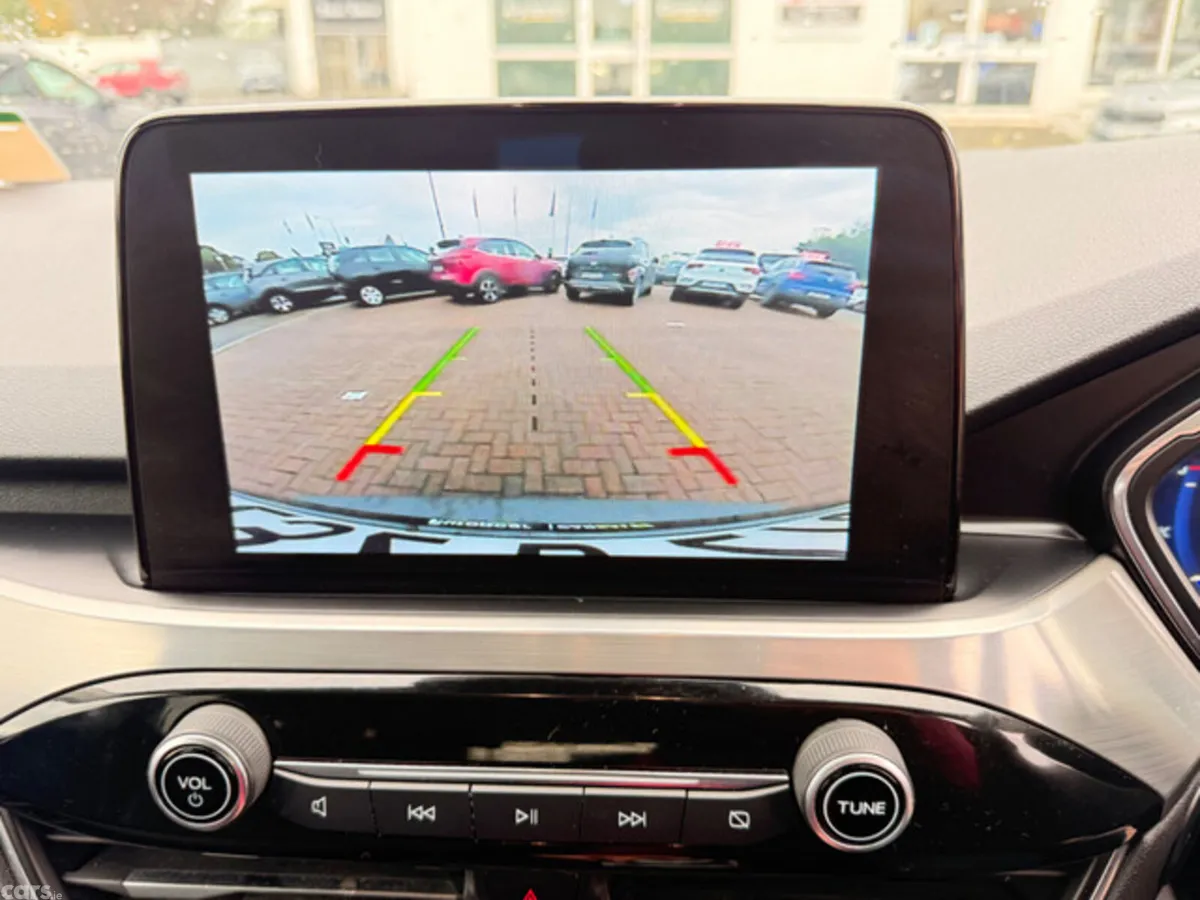 Ford Kuga MPV, Petrol Plug-in Hybrid, 2023, Grey