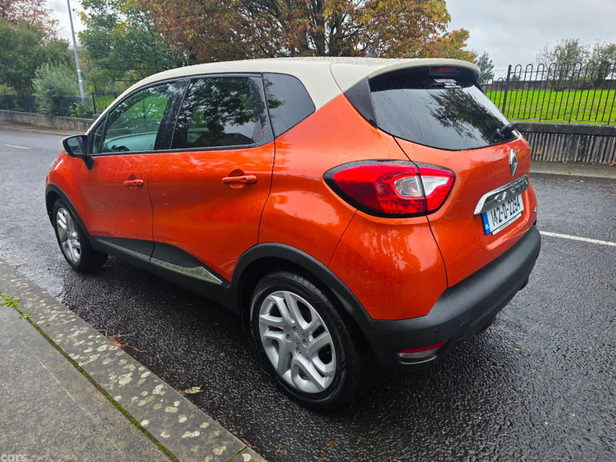Renault Captur Hatchback, Diesel, 2014, Orange