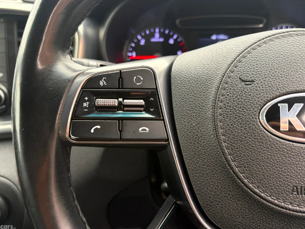 Kia Sorento SUV, Diesel, 2019, Blue
