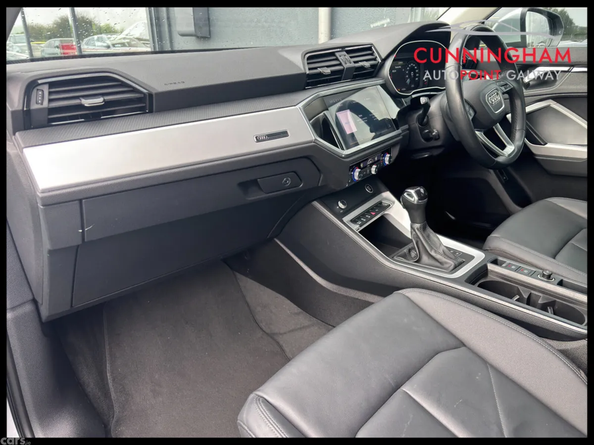 Audi Q3 SUV, Petrol, 2022, Silver