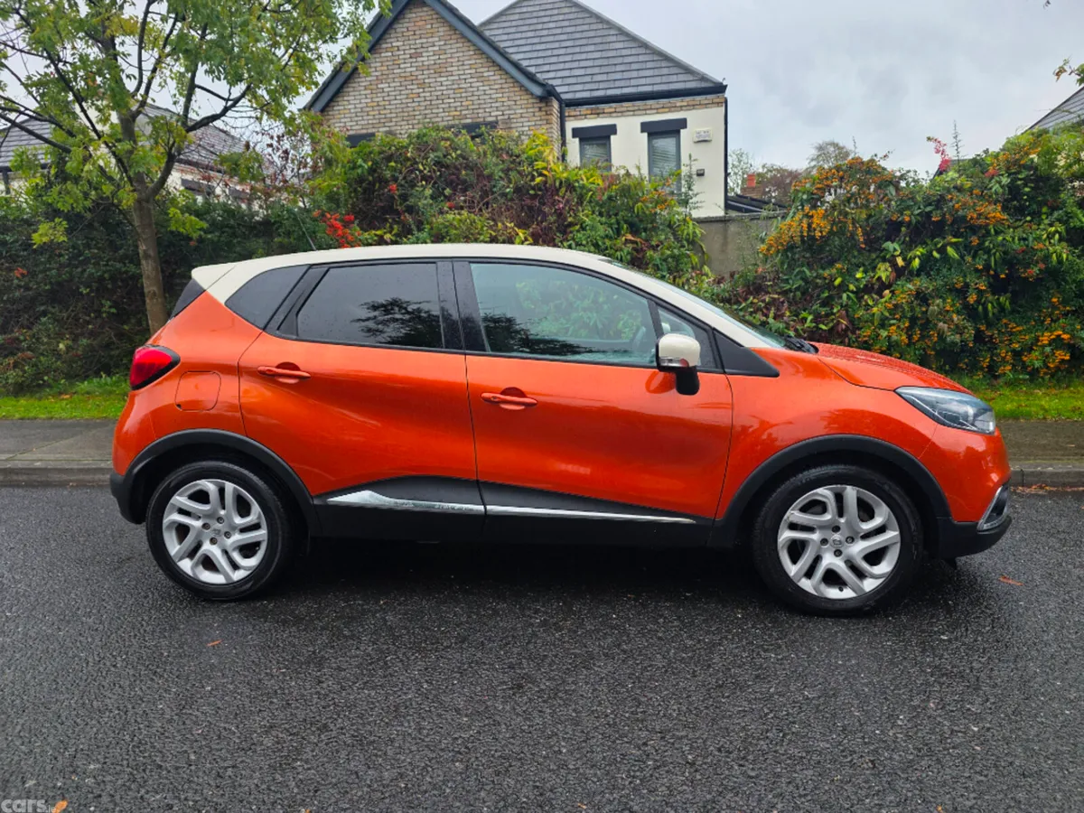 Renault Captur Hatchback, Diesel, 2014, Orange