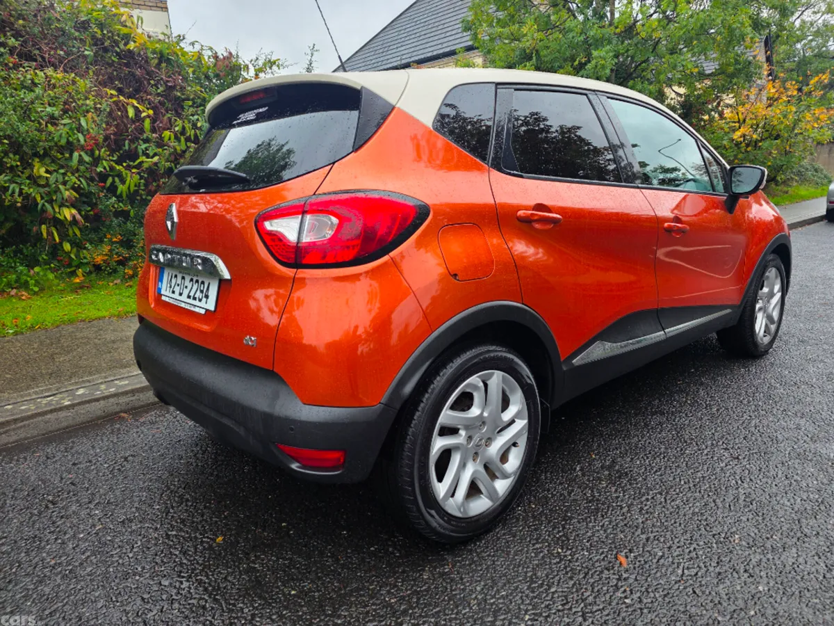 Renault Captur Hatchback, Diesel, 2014, Orange
