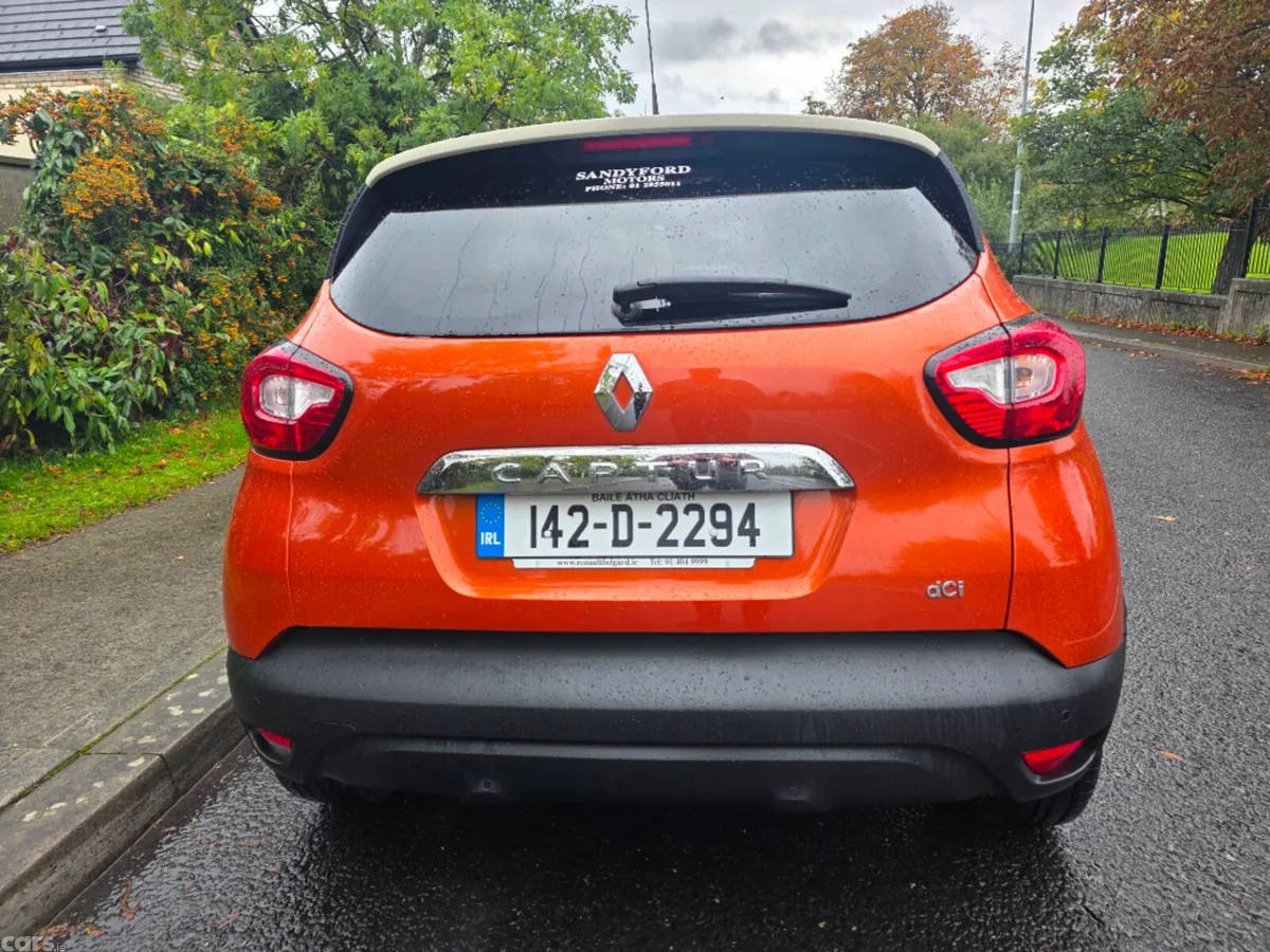Renault Captur Hatchback, Diesel, 2014, Orange