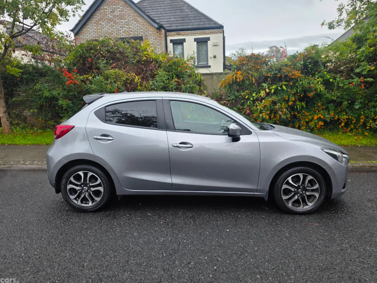 Mazda Mazda2 Hatchback, Diesel, 2015, Silver