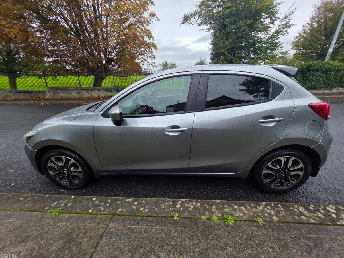 Mazda Mazda2 Hatchback, Diesel, 2015, Silver