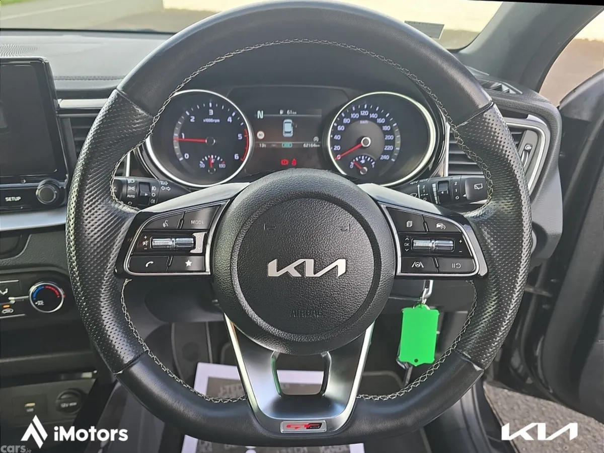 Kia Ceed Hatchback, Diesel Hybrid, 2023, Black